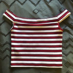 Super cute Guess off the shoulder striped top